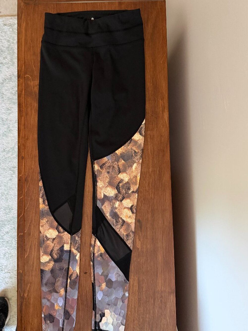 Athleta Pacesetter High Rise Legging 27" inseam size XXSmall